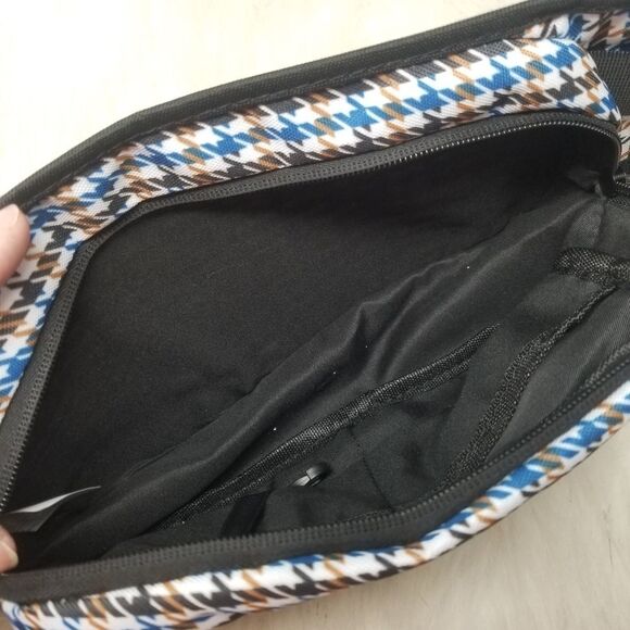 Nwot. Houndstooth Waistpack or Across the Body Pack. - Picture 3 of 12